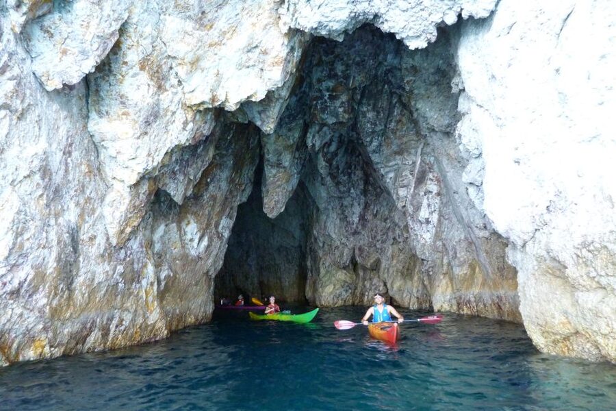 Milos: Guided Kayaking Trip with Snorkelling & Lunch - Meeting in Adamas and getting to the launch beach