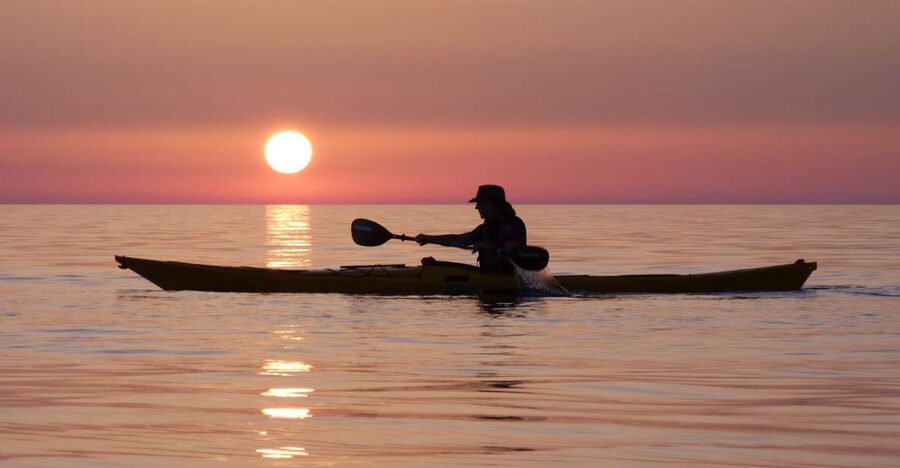 Milos: Sea Kayaking Trip at Sunset with Snack - Practical Tips for a Smoother Evening