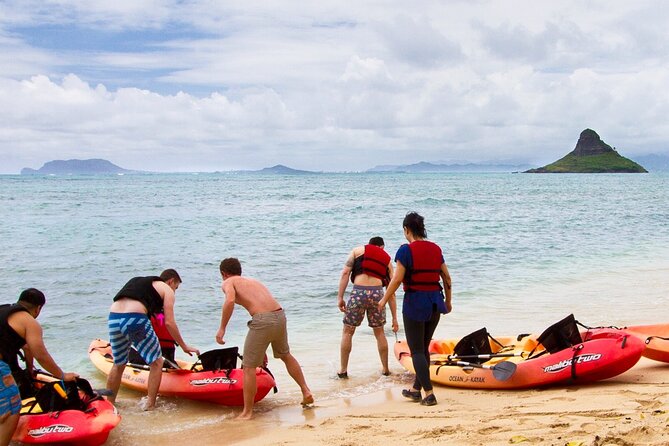 Mokolii Island Self Guided Kayak Tour - Picking up the kayak in Kailua