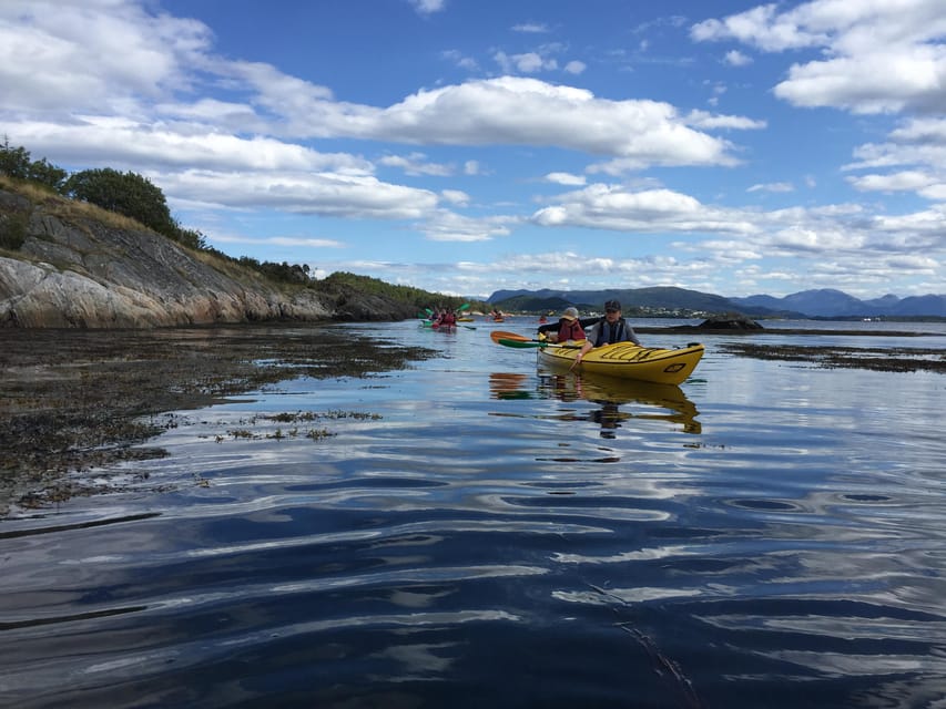 Molde - Guided kayak tour - Why Molde looks better from a kayak