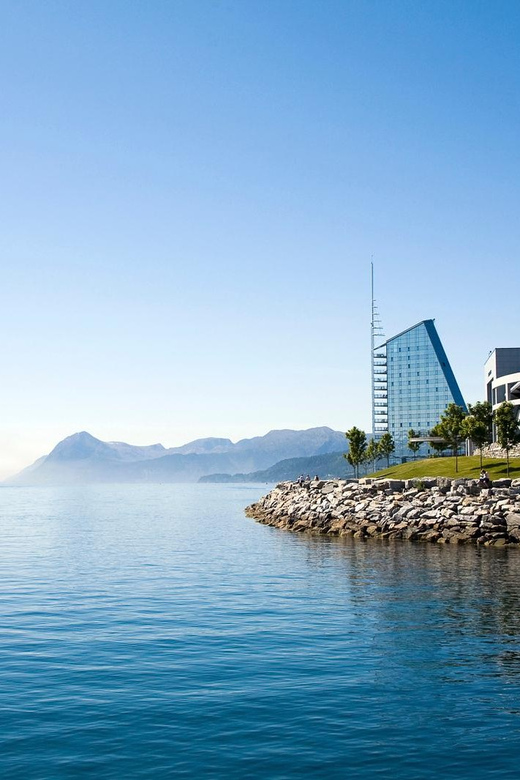 Molde - Guided kayak tour - The first paddle: learning the basics before going farther