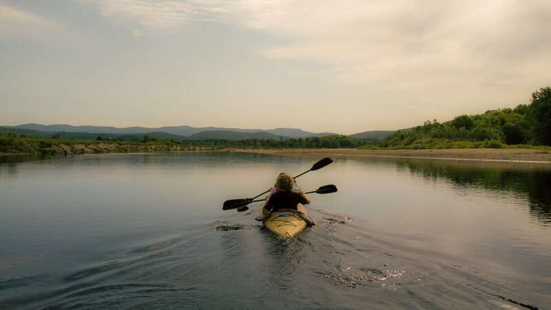 Mont-Tremblant: Self guided kayak/paddleboard on Rouge River - The first three kilometers beside the highway