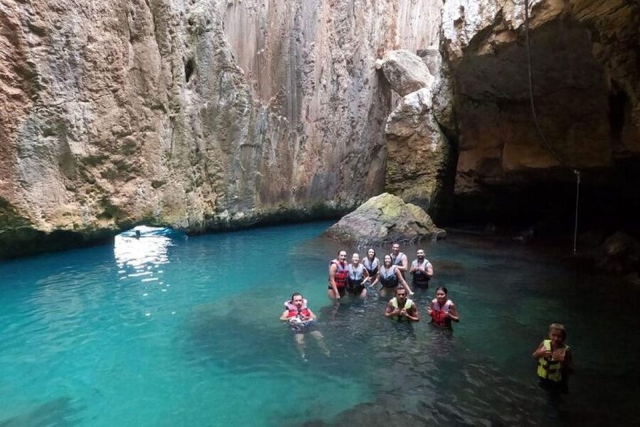 Moraig: Kayak Excursion to Moraig & Cave peces-testos - Swimming and snorkeling at Cala Testos