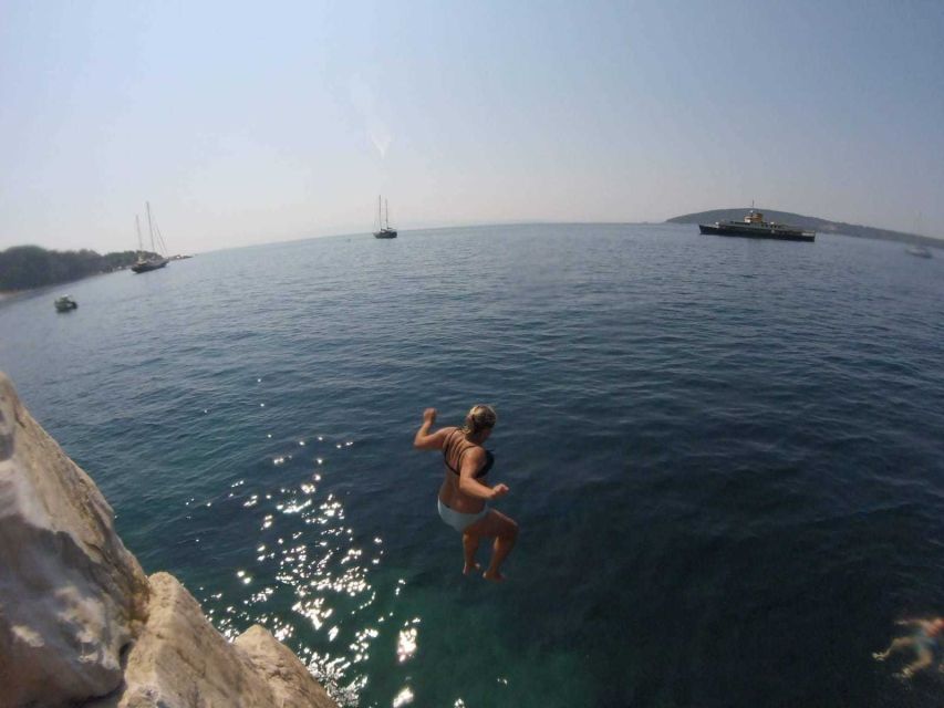Morning Split Sea Kayaking Tour - The swimming, snorkeling, and cliff-jumping stop