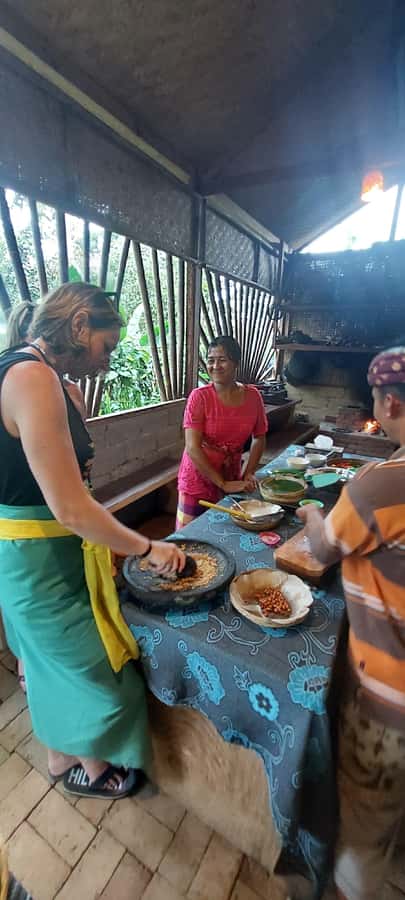 Munduk : Jungle Trekking,Canoeing,waterfall &authentic lunch - What the $45 price includes