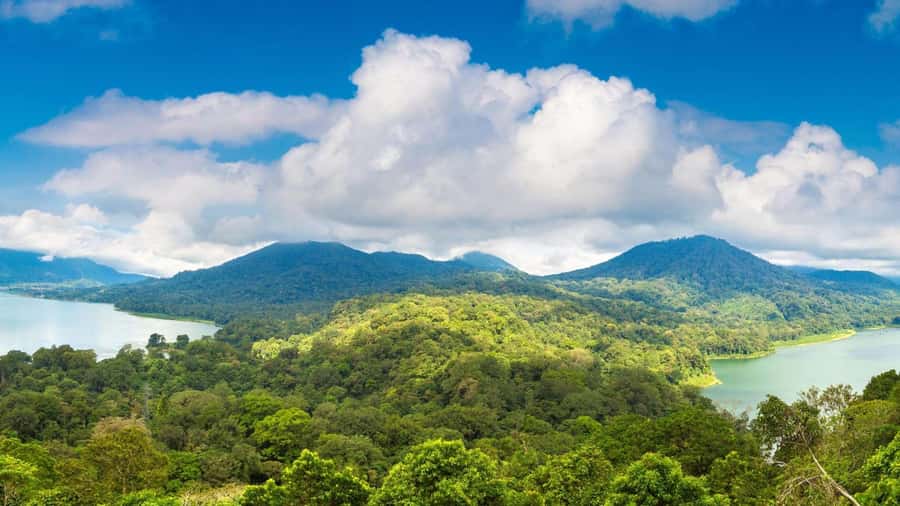 Munduk: Twin Lakes Jungle Hike with Lake Canoe and Waterfall - At a glance