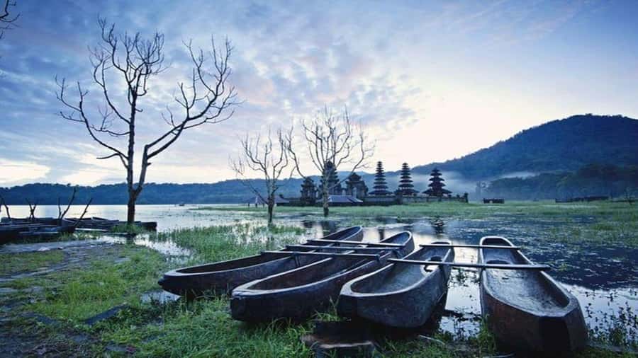 Munduk: Twin Lakes Jungle Hike with Lake Canoe and Waterfall - What to pack and how to prepare