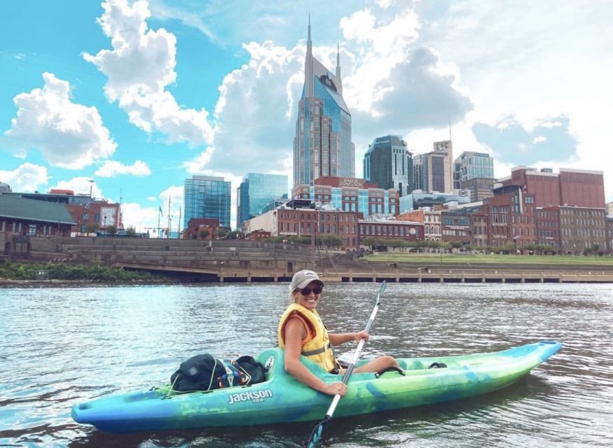 Nashville: Downtown Kayak Rental - Paddling upriver for 30 to 45 minutes