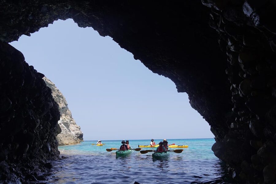 Naxos: Kampos Farm Sea Kayak Tour with Snorkeling & Picnic - Guides, Photos, and the Practical Comforts