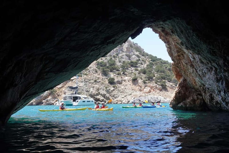 Naxos: Rina Cave Sea Kayak Tour with Snorkeling and Picnic - Learning to kayak without feeling rushed