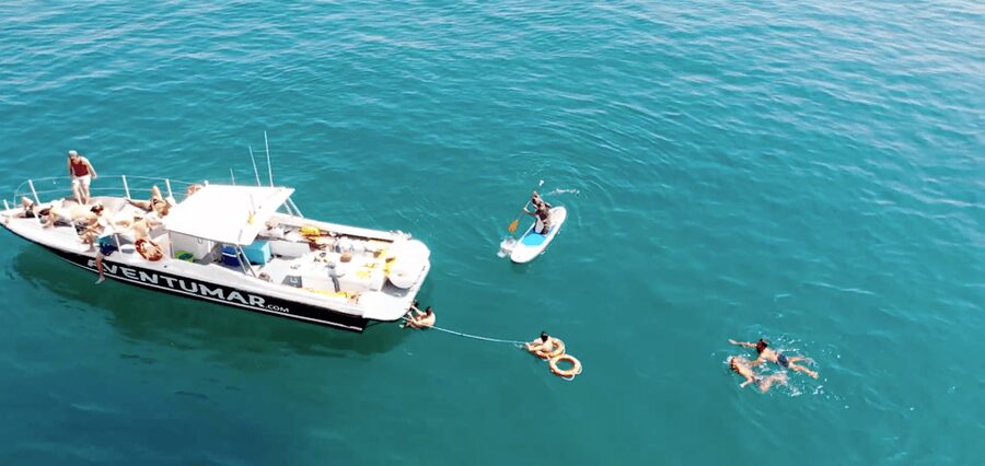 Nerja: Maro Waterfall Boat Trip with Paddleboarding & Drink - Cruising past the Maro-Cerro Gordo cliffs