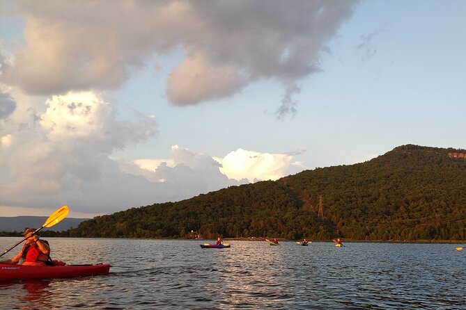 Nickajack Bat Cave Kayak Tour with Chattanooga Guided Adventures - Waiting for the bats at dusk