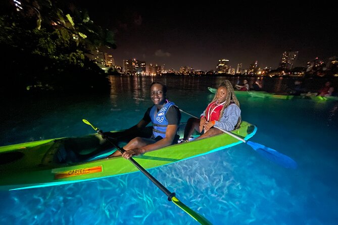 Night Kayak - Condado City Lights Tour - Paddling under the bridge and watching for fish