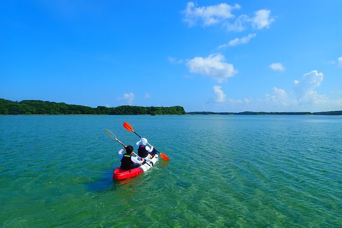 Okinawa Ishigaki Kabira Bay SUP or Canoe and Blue Cave Snorkeling - Weather changes are part of the deal