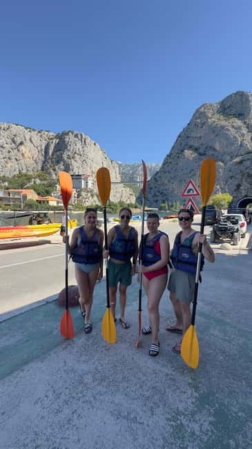 Omiš/Split: 4h Kayaking in Cetina Protected Nature Park Area - From Omiš streets to the Cetina canyon