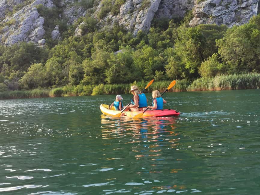 Omiš/Split: 4h Kayaking in Cetina Protected Nature Park Area - WWII bunkers, forest, and clear freshwater