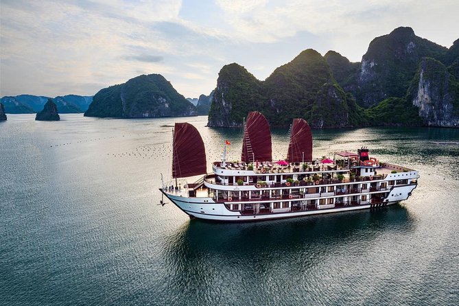 Overnight Luxury 5 Star Alisa Cruise with Meals, Kayak or Bamboo Boat - Ti Top Island and the first afternoon choice