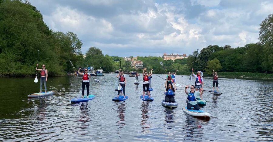 Paddleboard Experience on the beautiful Thames at Richmond - Starting beside Richmond Bridge