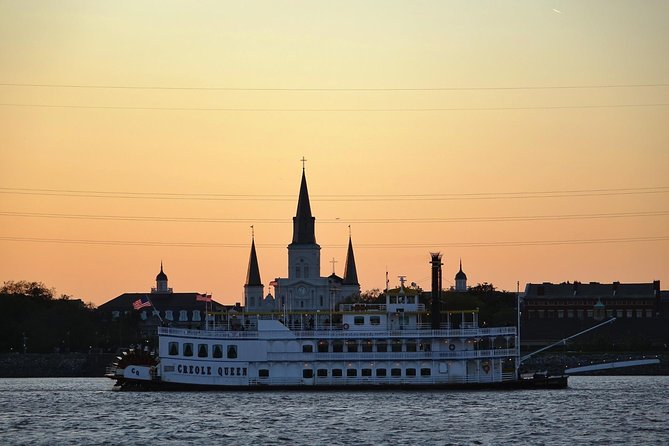Paddlewheeler Creole Queen Jazz Dinner Cruise in New Orleans - Boarding the Creole Queen at 1 Poydras Street