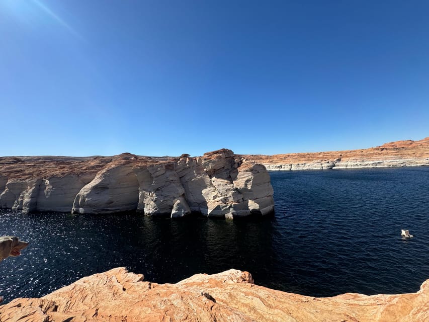 Page: Lake Powell Kayak & Water Antelope Canyon Hiking Tour - Why this Lake Powell tour is different