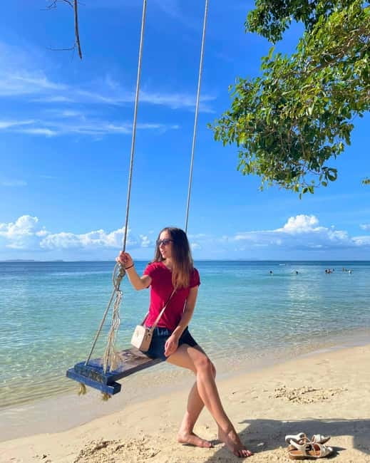 Phu Quoc: Kayaking with Starfish Beach and Bee Farm Tour - Kayaking along the Cua Can River