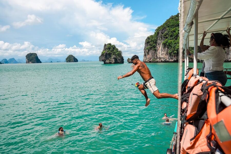 Phuket: James Bond Day Tour and Canoeing by Big Boat - Hong Island and its animal-like rock shapes