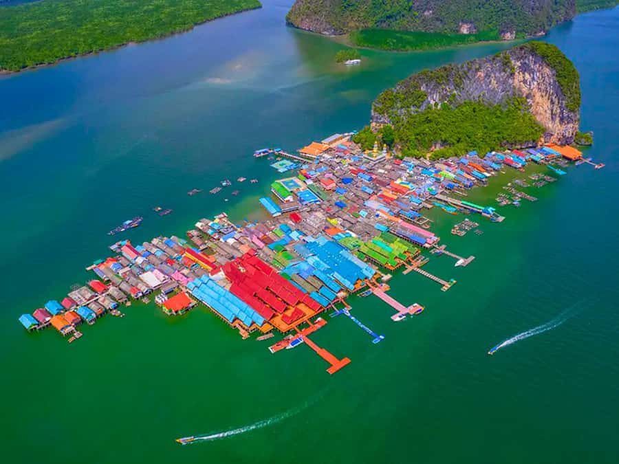 Phuket: James Bonds Island with Lunch and Sea Cave Canoe - Why Phang Nga Bay works so well by boat