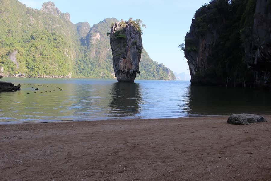 Phuket: Phi Phi & James Bond Island Combo Day Tour w/Lunch - Viking Cave and Phi Phi Don