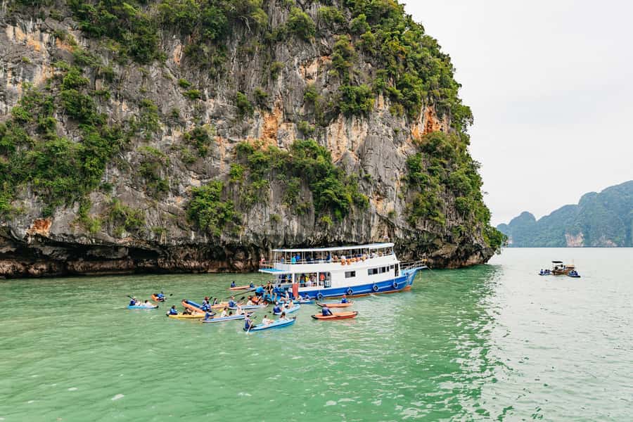 Phuket: Twilight Sea Canoe & Highlight Glowing Plankton - Who will enjoy this most?
