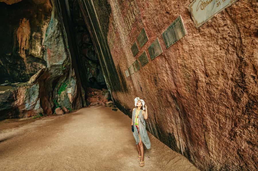 Phuket: Twilight Sea Canoe & Highlight Glowing Plankton - Sunset, fireflies, and glowing water