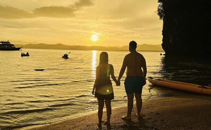 Phuket : Twilight Sea Canoe Tour with Glowing Plankton - The bioluminescent paddle after sunset