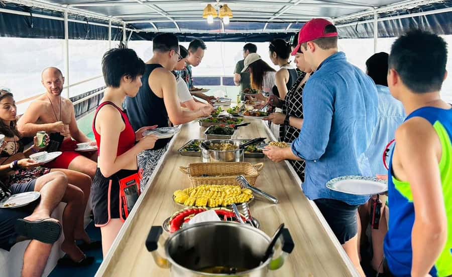 Phuket : Twilight Sea Canoe Tour with Glowing Plankton - The human side of the day
