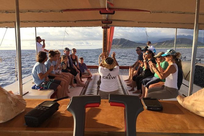 Polynesian Canoe Morning Sail - What happens during the two-hour sail