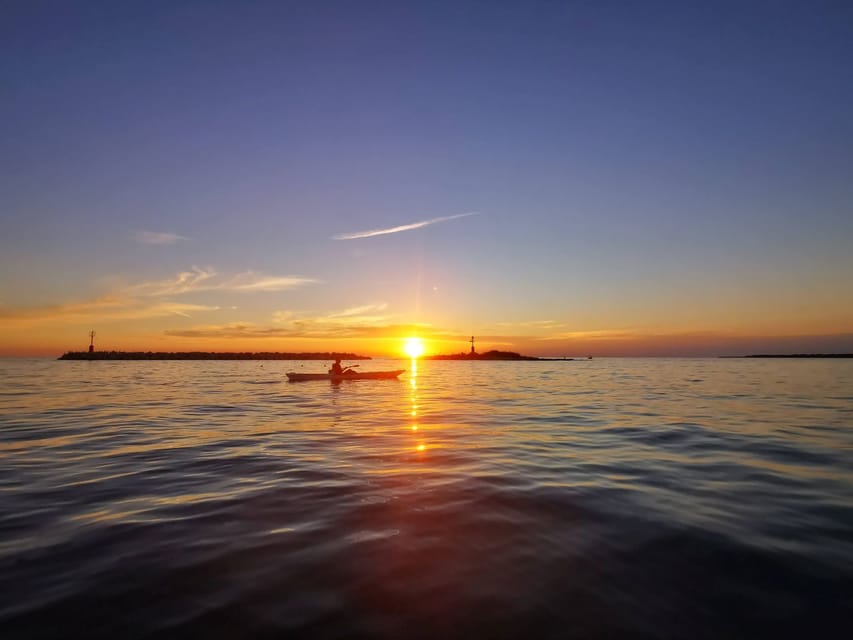 Poreč: Sea Kayaking Sunset Tour - Who should book this experience