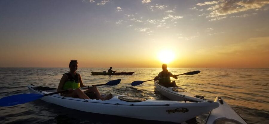 Poreč: Sea Kayaking Sunset Tour - Paddling beside Poreč’s historic center