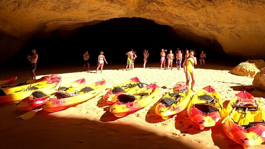 Portimão: Private Benagil Caves Catamaran and Kayak Tour - Price and value for a private group