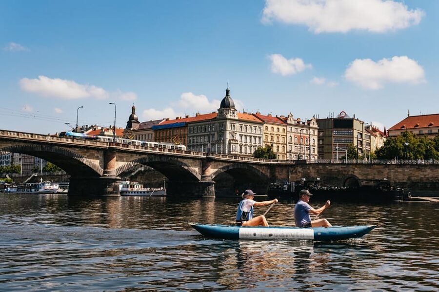 Prague: Vltava River Guided Canoeing Tour - What the guide adds to the outing