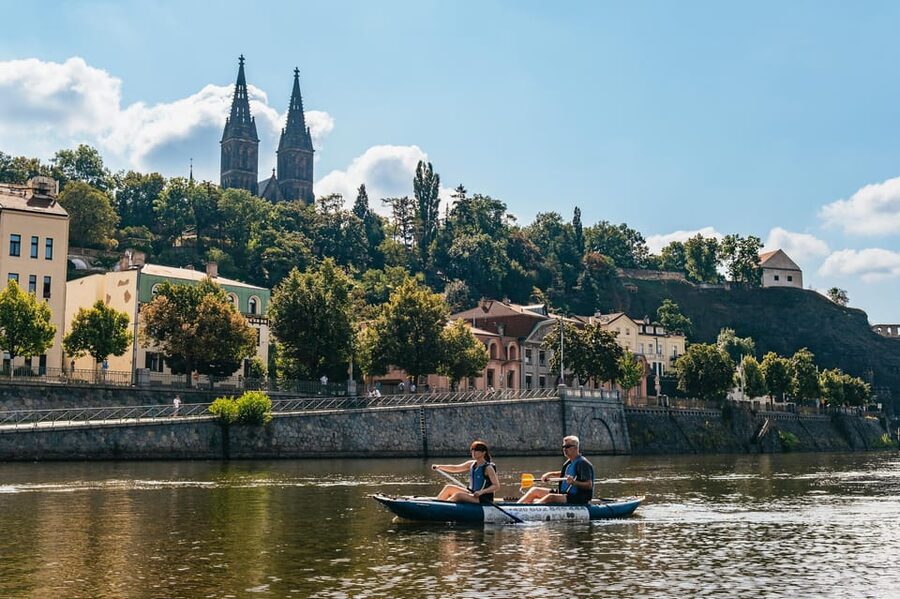 Prague: Vltava River Guided Canoeing Tour - Getting to the launch point on Cisarska Louka