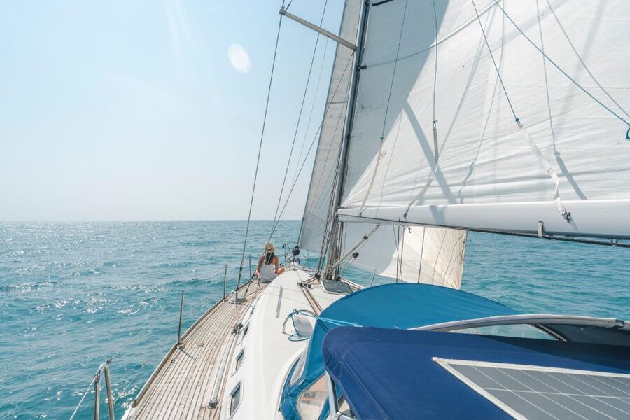 Private tour on a sailboat - Swim and paddle - Antibes Cape - Comfort, limits, and who should skip it