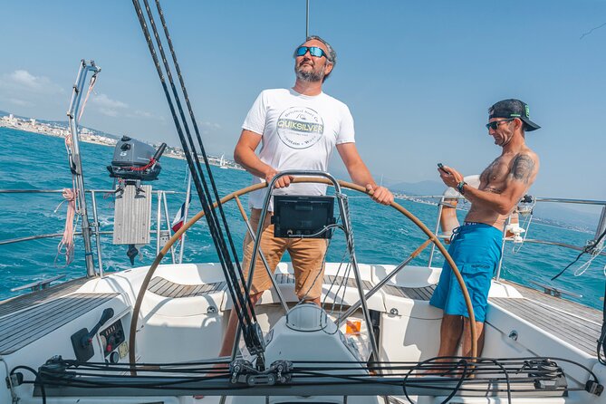 Private tour on a sailboat Swim and stand up paddle Antibes cape - A private outing with a practical group limit