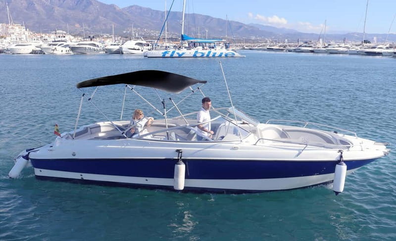 Puerto Banús: Floky Boat Cruise with Snorkeling & Paddle SUP - Drinks, music, and the all-inclusive promise