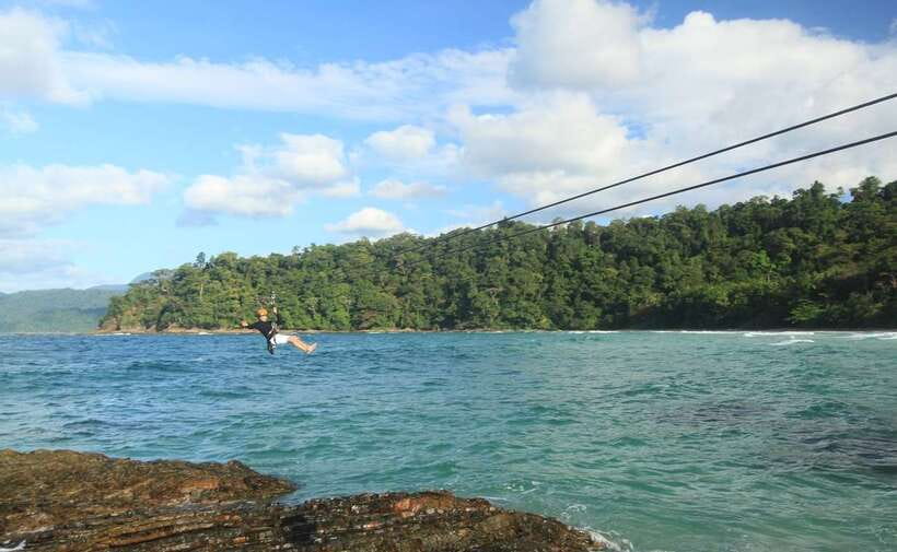 Puerto Princesa: Underground River, Zipline, Paddleboat Tour - Entering the Puerto Princesa Underground River