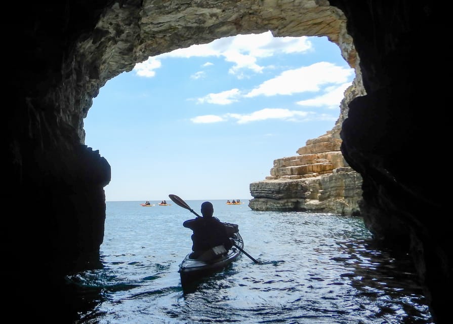 Pula: 3-hrs Kayak, Cliffs & Snorkeling Small Group Adventure - Starting at Valovine Beach