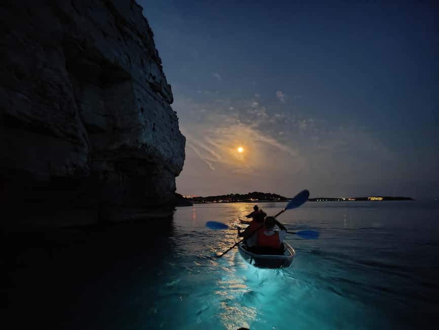 Pula: Istria Cave LED Illuminated Kayak Tour by Night - Meeting at Ambrela Beach in Pula