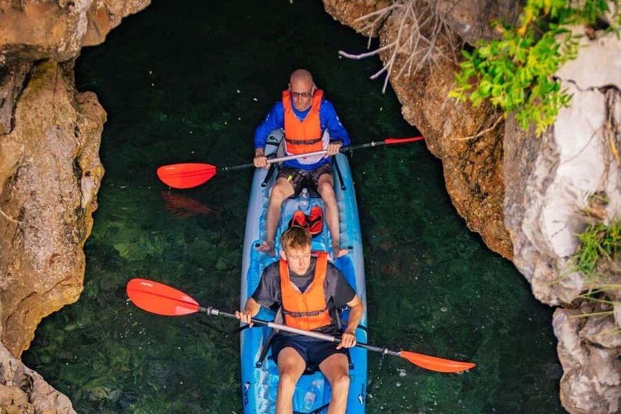 Pula: Three Island Kayak Tour with Cave Photo & Snorkeling - The 15-minute safety briefing