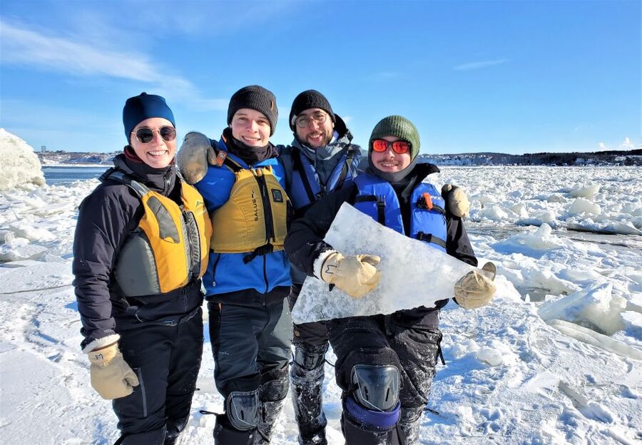 Quebec City: Ice Canoeing with Hot Chocolate & Sauna - Returning to Shore and the Nordic Sauna