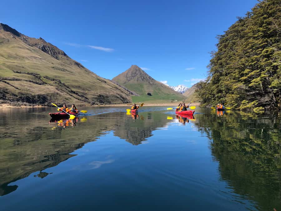 Queenstown: Kayaking or SUP Experience on Moke Lake - Getting fitted out beside Moke Lake