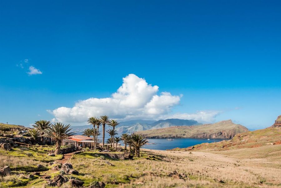 Quinta do Lorde: Kayak Experience in Ponta de São Lourenço - Cliffs, caves, and the coast at water level