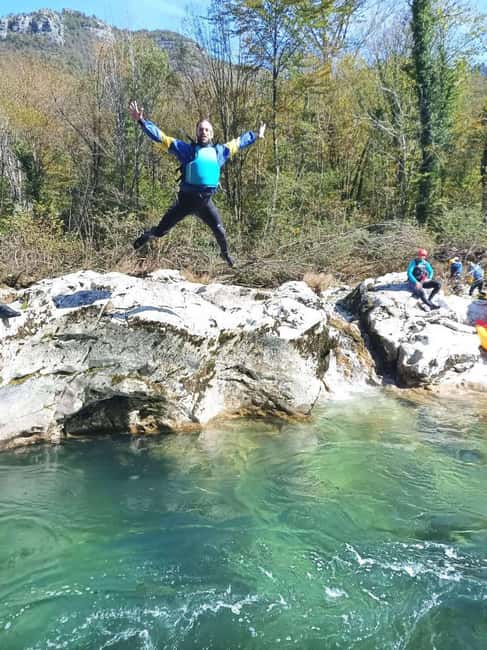 Rafting/Kayaking adventure river Kupa - The return to base and changing clothes