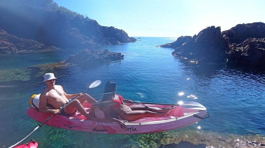 Rando Kayak Agay Guided Visit - Why the guide matters on this coast
